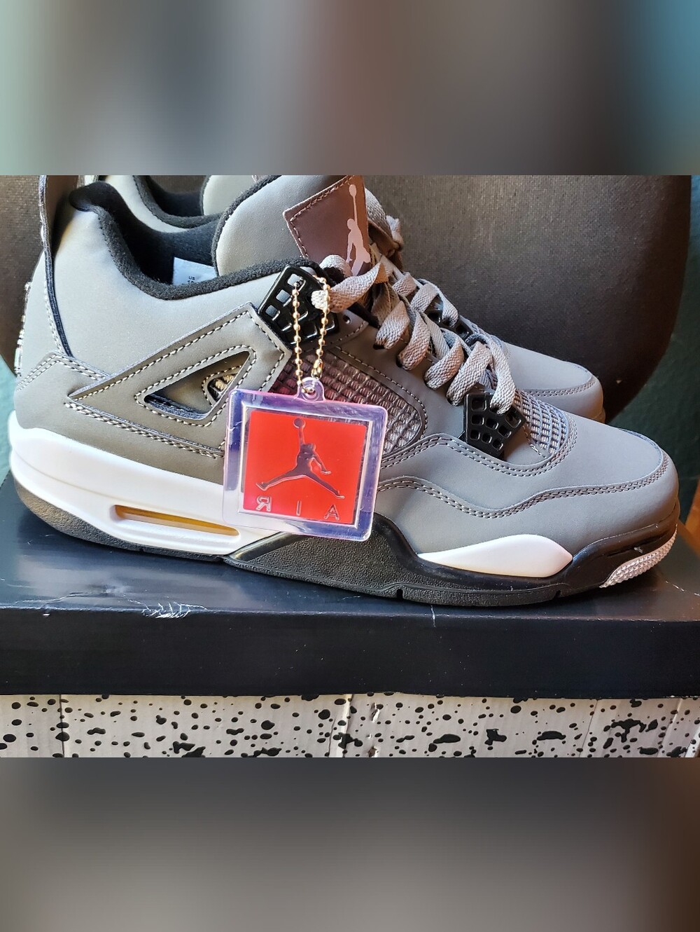 Air Jordan 4 Retro Cool Grey. Size 10